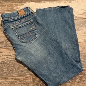 American Eagle Jeans 2 Short
